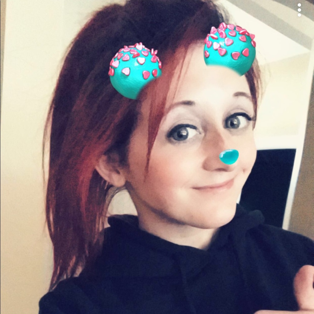 Meet your Posher, Stephanie